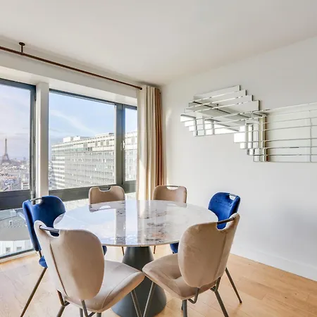 Apartment Luxury 75m2 With Eiffel Tower View, Metro 1 Min, Parking *