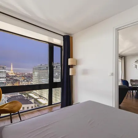 Luxury 75m2 With Eiffel Tower View, Metro 1 Min, Parking * Paris