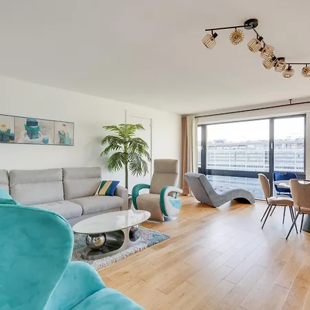 Apartment Luxury 75m2 With Eiffel Tower View, Metro 1 Min, Parking